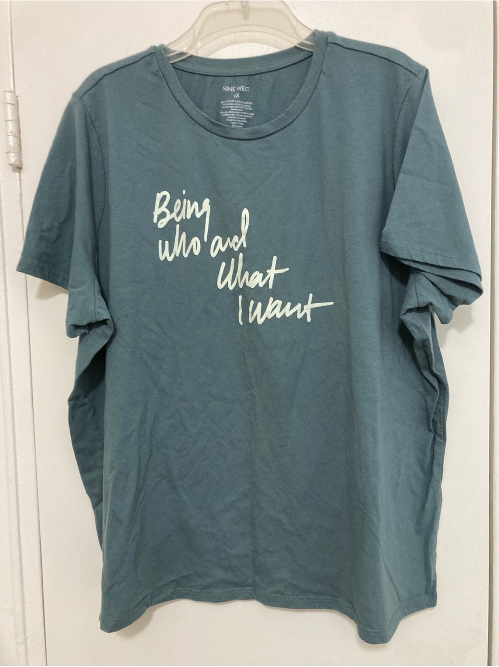 Women's Being Who and What I Want T-Shirt/Nine West/ Size 2X/Green